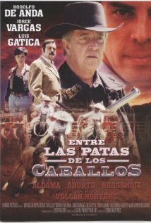 Entre las patas de los caballos (2000)